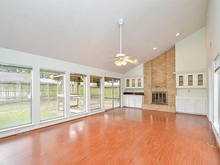 15815 Boulder Oaks Dr — Photo 21
