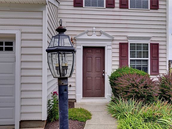 4th image of 10804 White Dogwood Dr