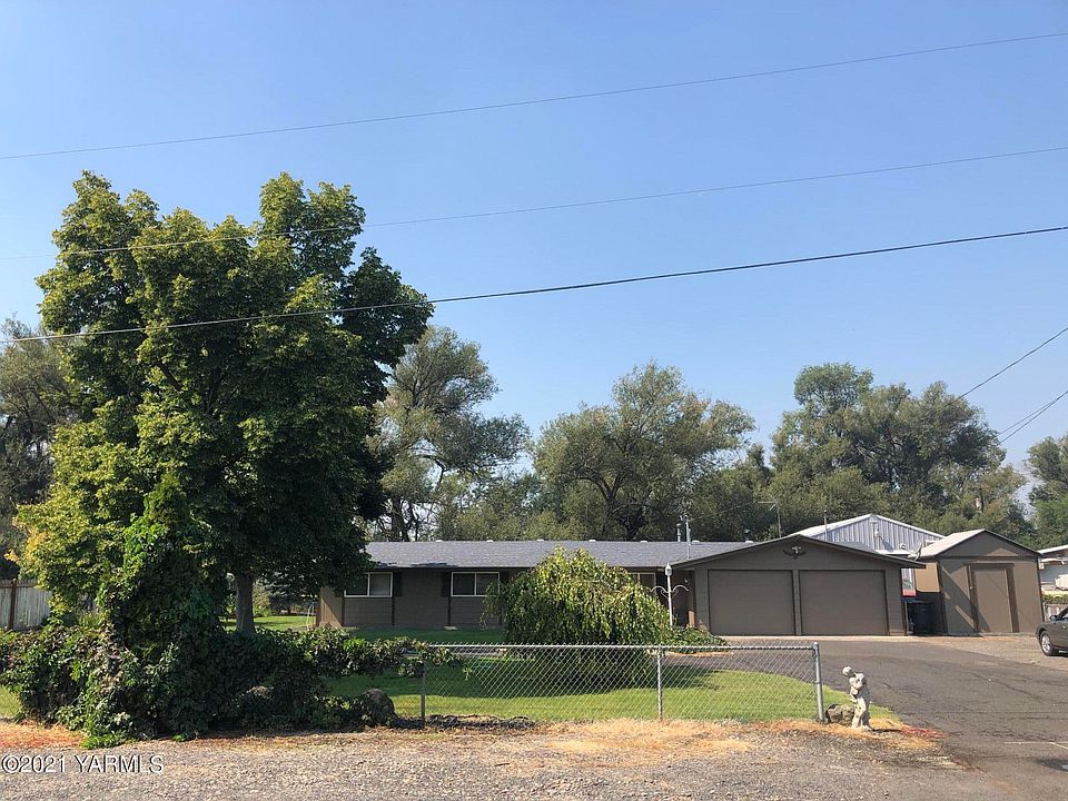 2204 S 8th Ave, Yakima, WA 98903 Zillow