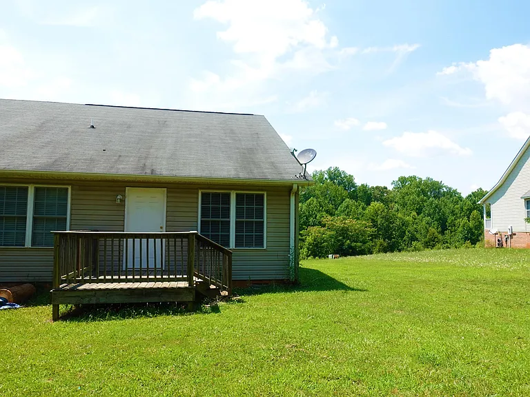 129 River Oaks Cir — Photo 22