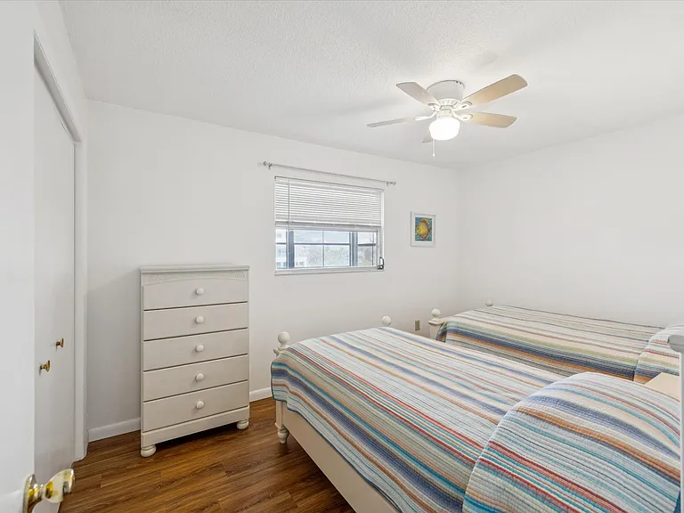 3272 Minnow Creek Dr — Photo 25