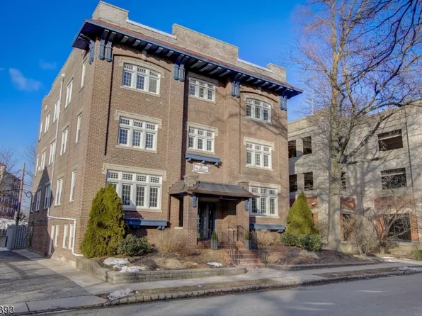 15 The Cres #3, Montclair Twp., NJ 07042