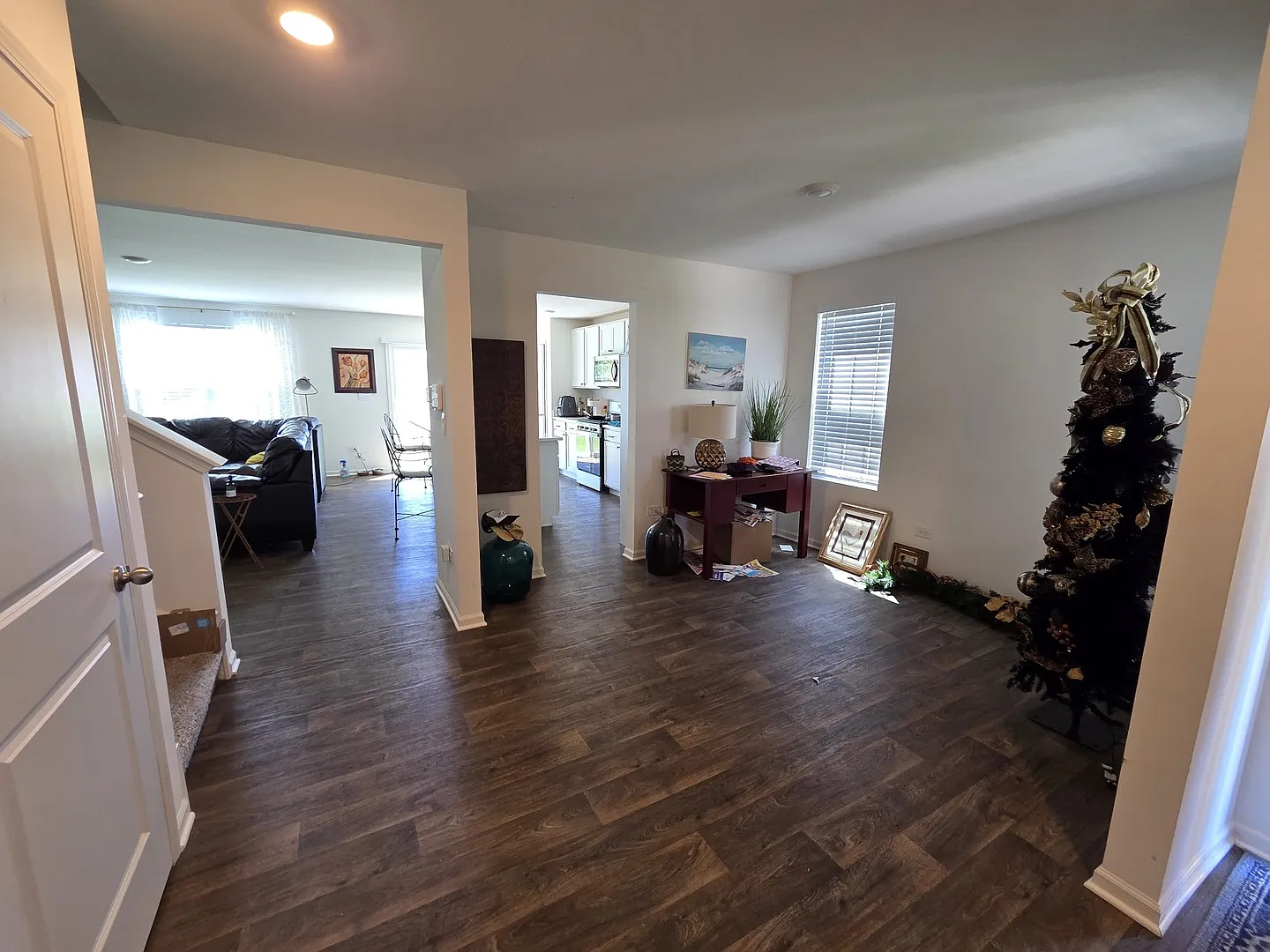 3 bed, 2.5 bath, 1794 sqft, $3,300 — Photo 3