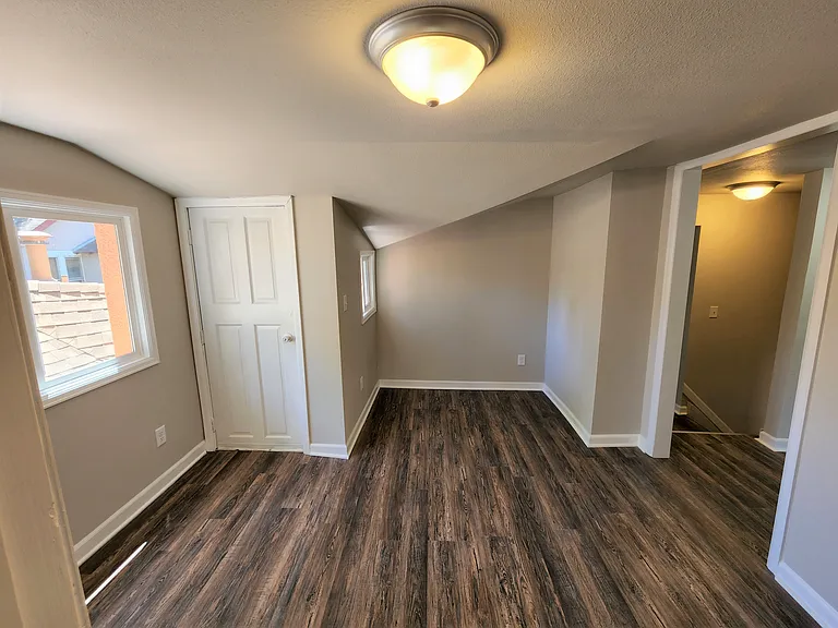 743 E Willamette Ave — Photo 14