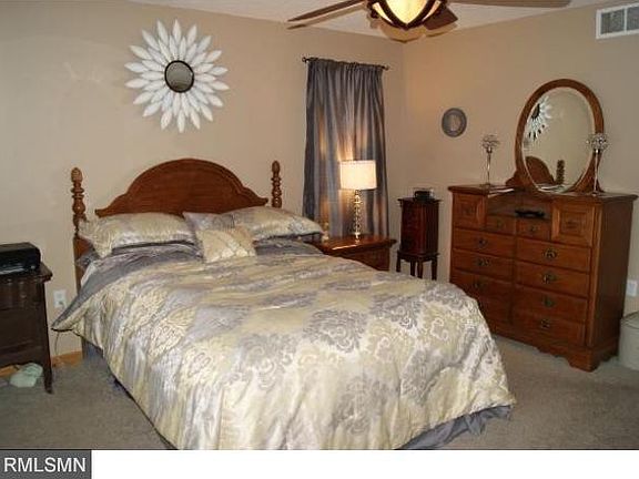 5th image of 729 Shannon Ln