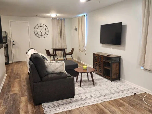 115 Seneca St #2, Leavenworth, KS 66048