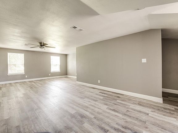 5th image of 508 S Jesse Lee St