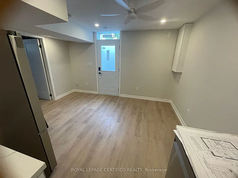 48 Frances Ave — Photo 5