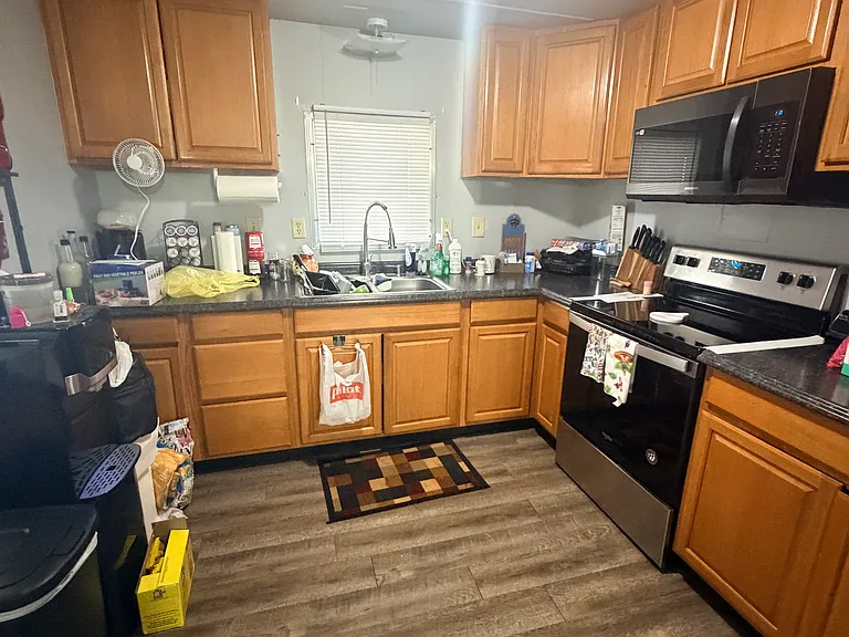 1418 Lakeview Dr — Photo 9
