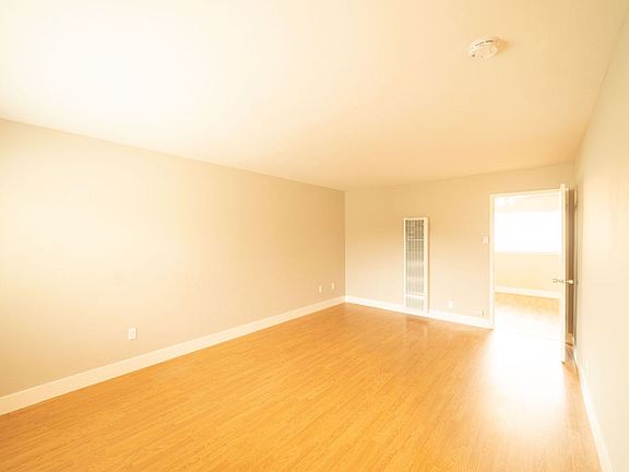 4th image of 1331 Liberty St #9