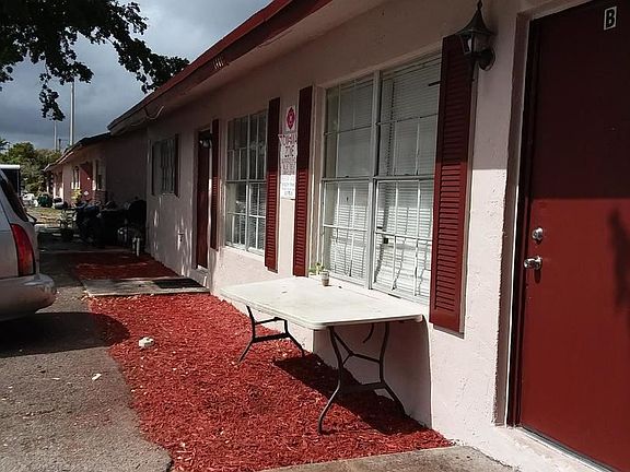 2nd image of 1461 NW 22nd St APT D
