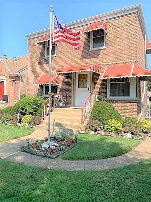3 Flat Apartment Building - Chicago Real Estate - 19 Homes For Sale - Zillow