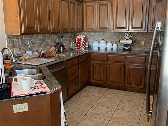4th image of 10713 SW 31st Ct