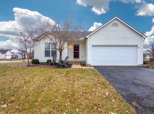 9012 Marchbank Ln, Lewis Center, OH