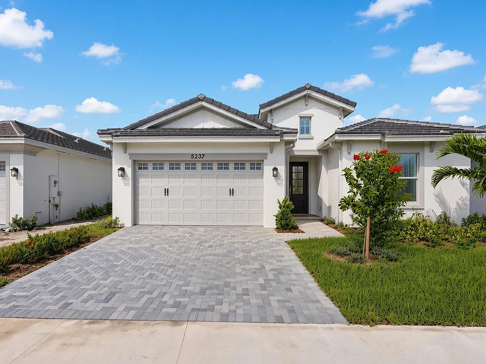 5237 Treaty Oak Trce