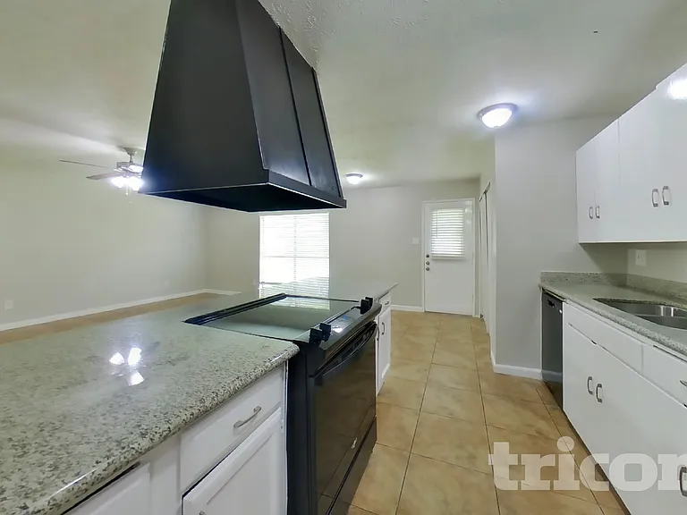 5030 Ridgecreek Dr — Photo 5