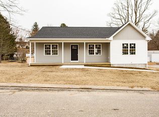 32 Nelson St, Warren, MA 01083