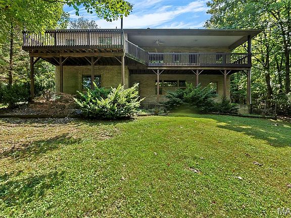 3rd image of 537 Ann Dr