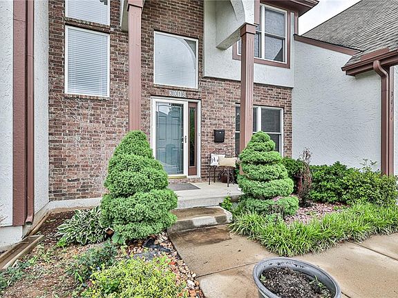 3rd image of 3016 S Granite Ave