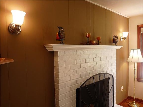 5th image of 7600 W 66th St