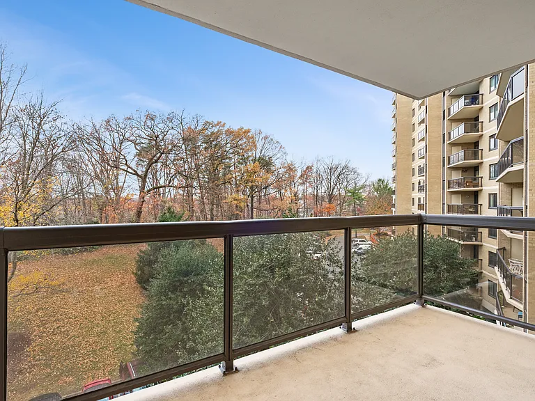 309 Yoakum Pkwy #509 — Photo 12