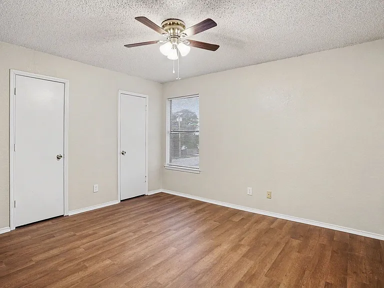 3301 Aurora St #B — Photo 14
