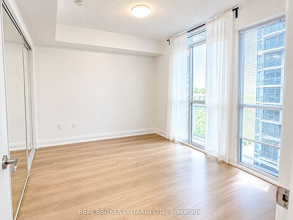 5th image of 9 Valhalla Inn Rd #708