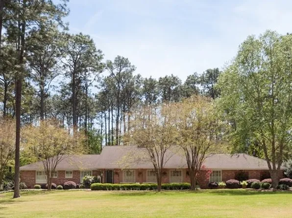 44 Cherokee Rd, Moultrie, GA 31768
