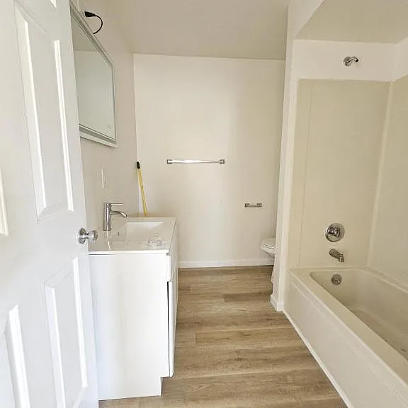 100 Quarry Rd — Photo 25