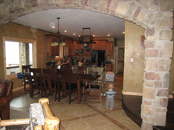 4th image of 3832 Jefferson Dr