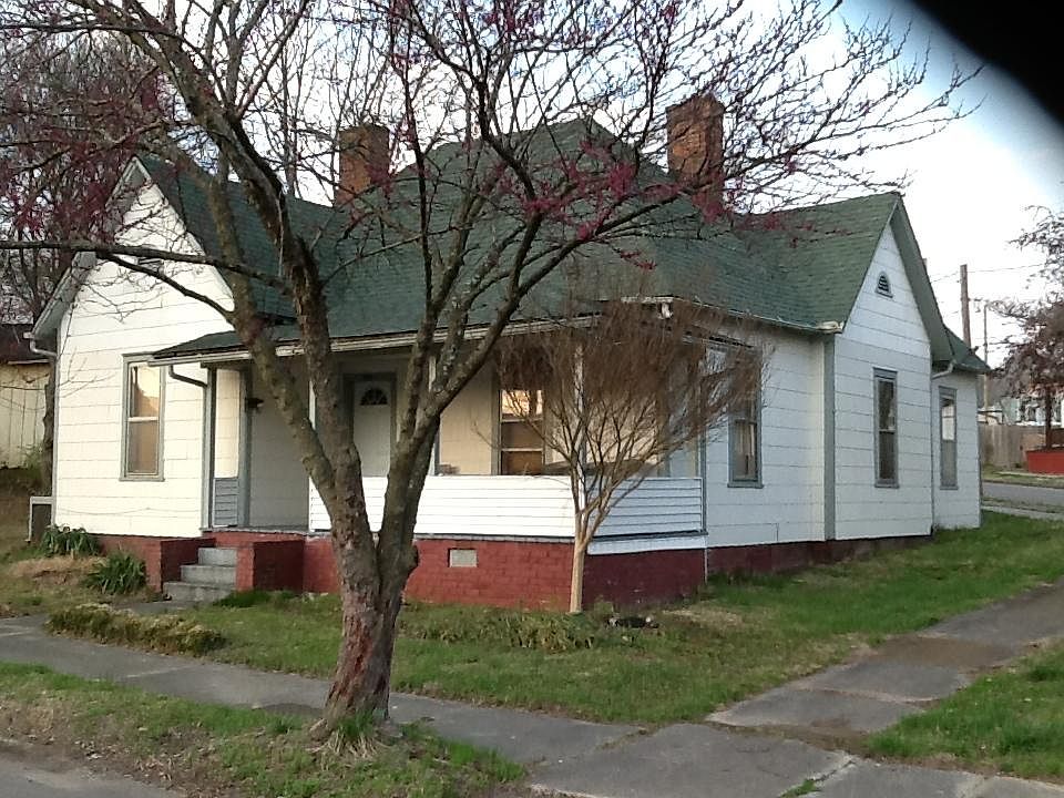 1st image of 834 Morgan St