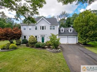 43 Matthew Ct, Piscataway, NJ 08854