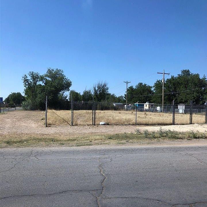 1st image of 209 W Fiesta Dr #1805