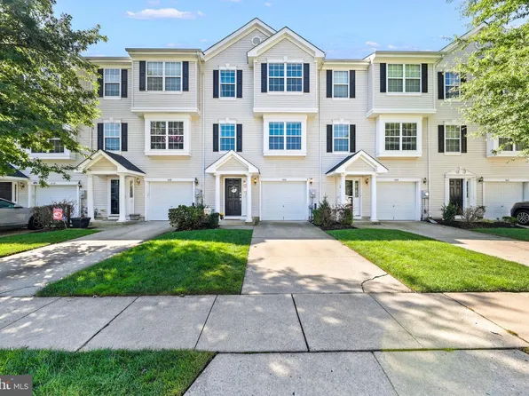 506 Nottingham Pl, Delran, NJ 08075