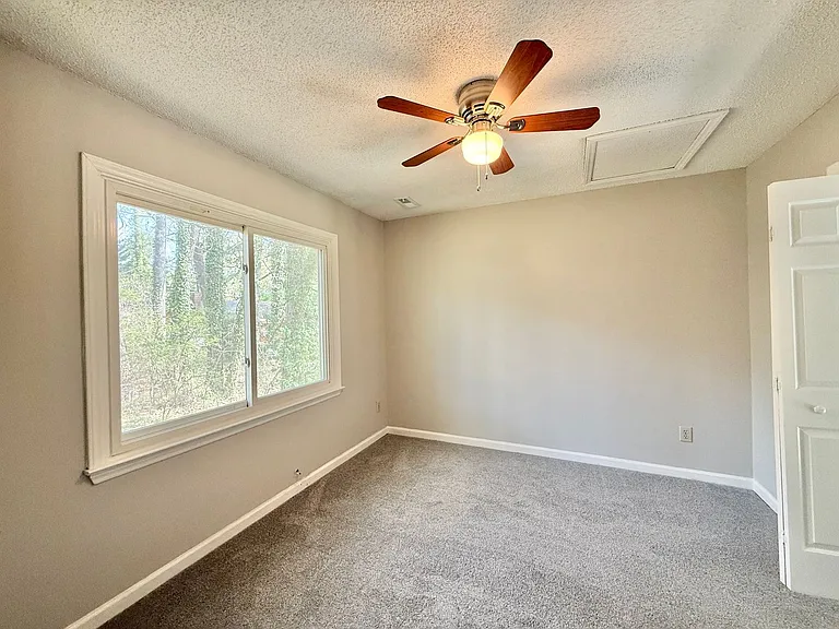 825 Rawls Dr — Photo 13