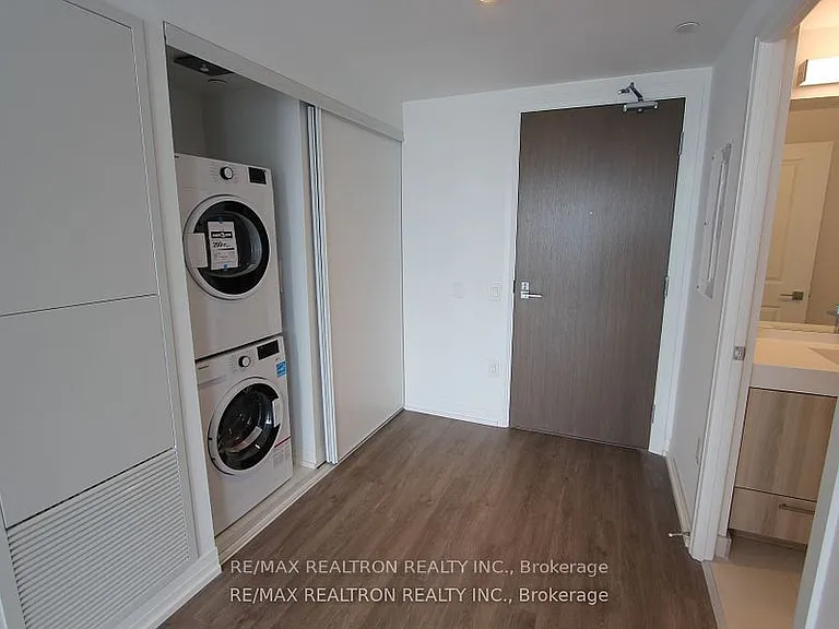 251 Jarvis St #4712 — Photo 3