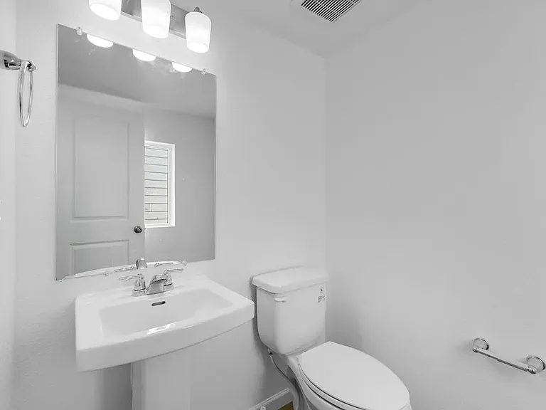 1177 Prospect Aly — Photo 15