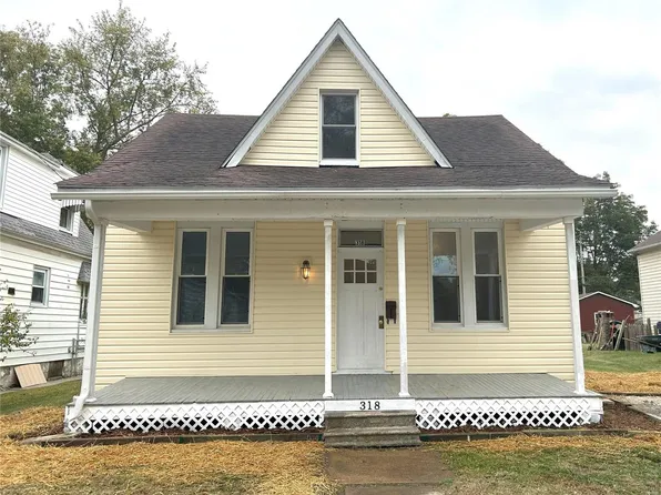 318 S 16th St, Belleville, IL 62220