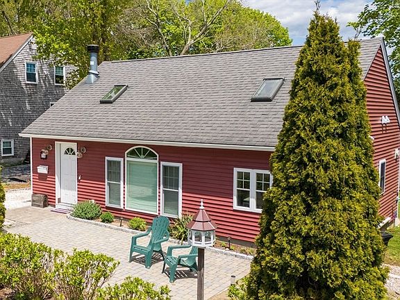 2nd image of 73 Congdon St