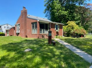 637 Wenz Pl, Roselle, NJ 07203