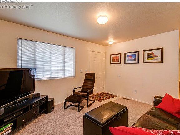 4th image of 3926 Dove Ln