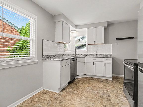 5th image of 535 Longfellow St