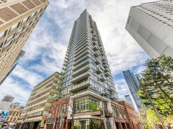75 Saint Nicholas St #1801, Toronto, ON M4Y 0A5