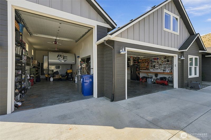 4th image of 15001 Allison Place