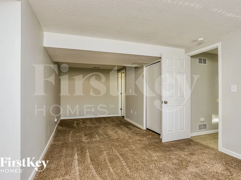 3201 Lupine Dr — Photo 12