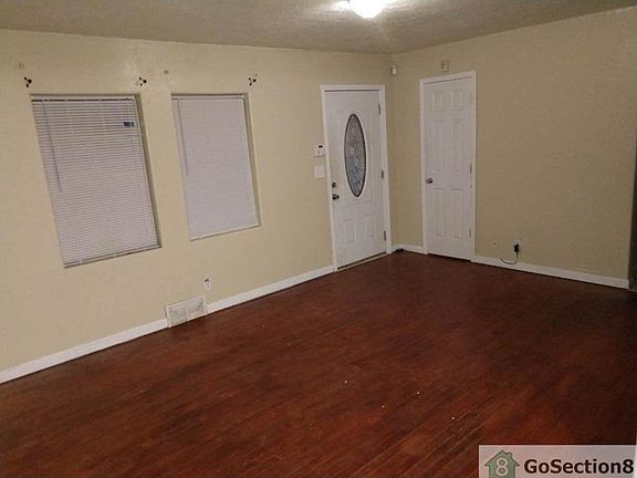 2nd image of 1604 NE 39th St