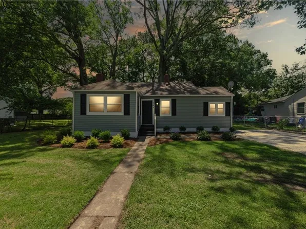 704 73rd St, Newport News, VA 23605