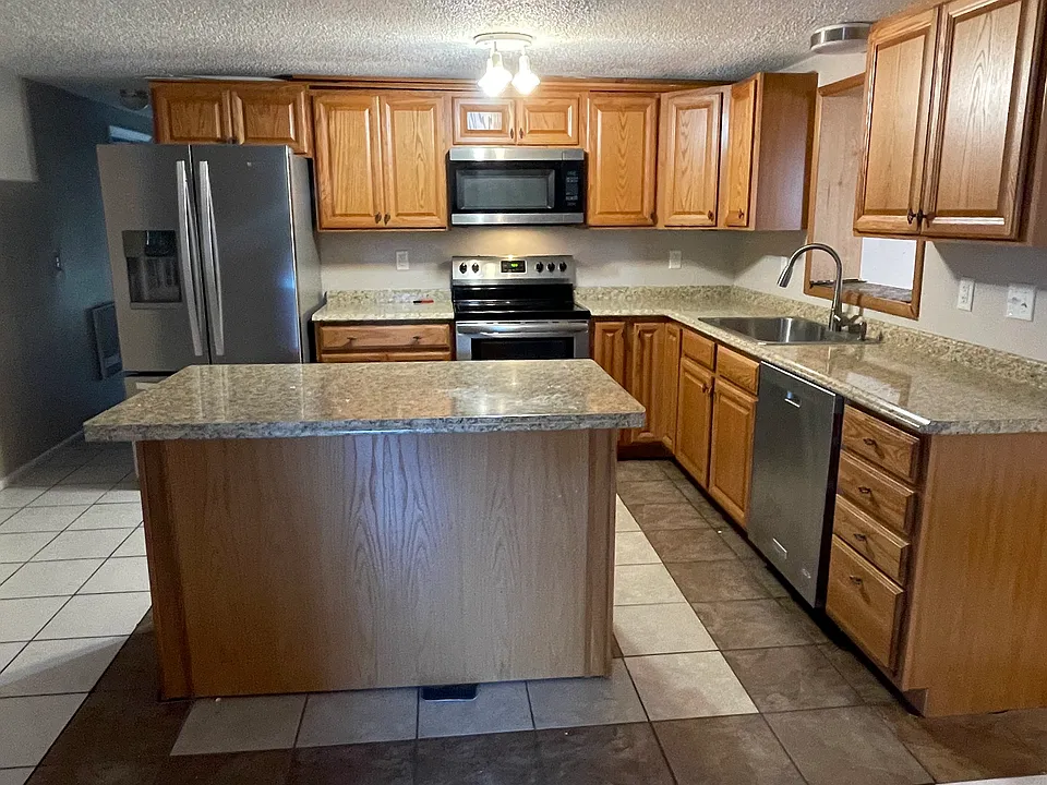 2009 E Recreation Dr