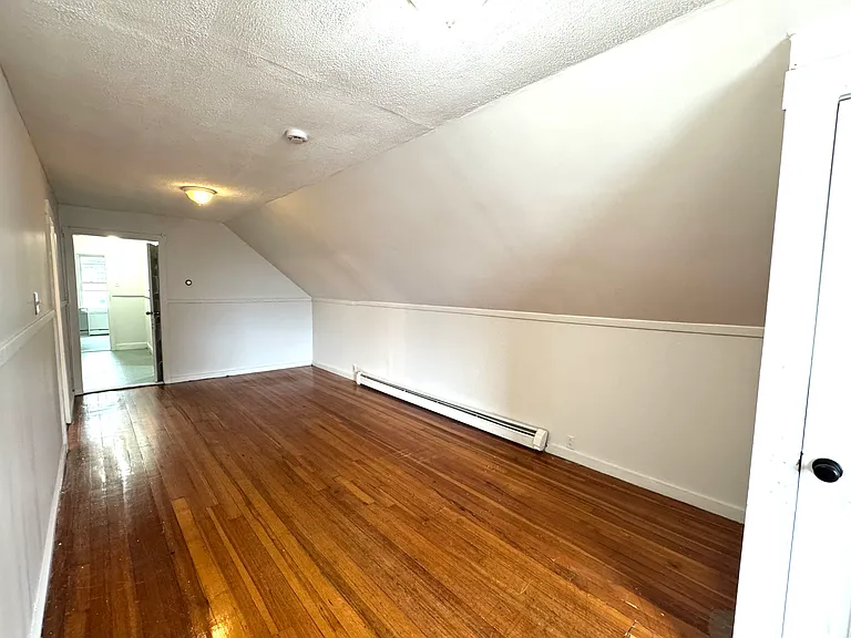 32-34 Salem St #3 — Photo 3