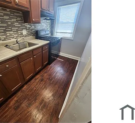 1625 Spruce St — Photo 4